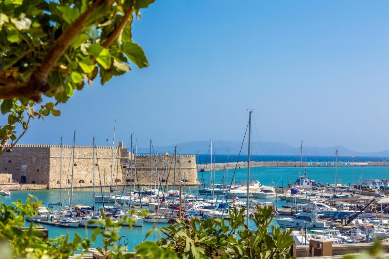 Апартаменти City Center With Free Parking And Port Side View Heraklion  Екстер'єр фото